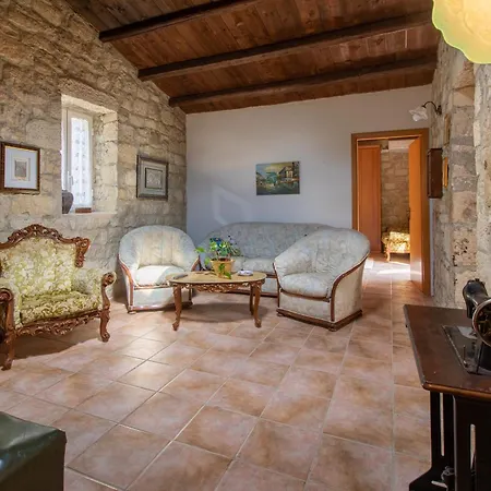 Vakantiehuis Casa Il Carrubbo *